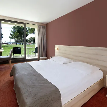 Materada Plava Laguna