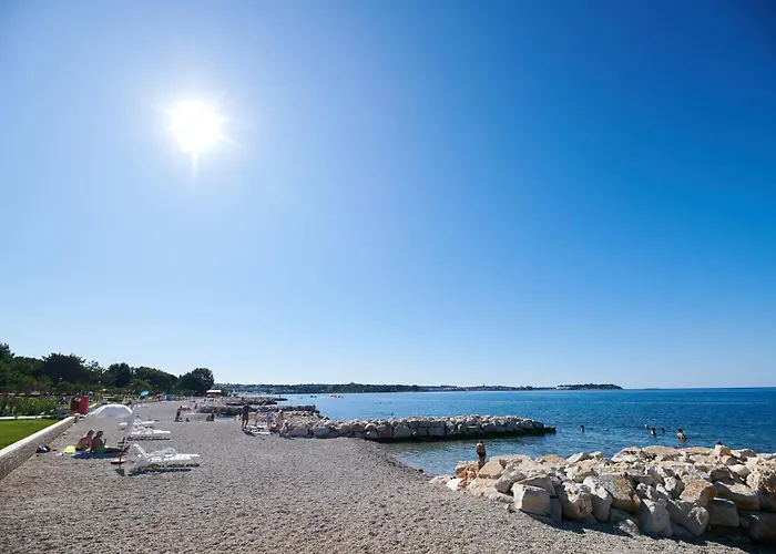 Materada Plava Laguna Готель 3*