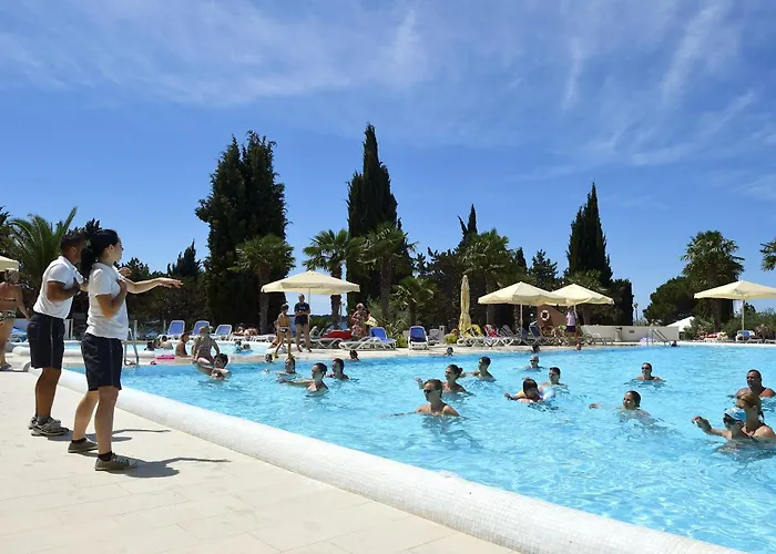 Materada Plava Laguna Готель 3*